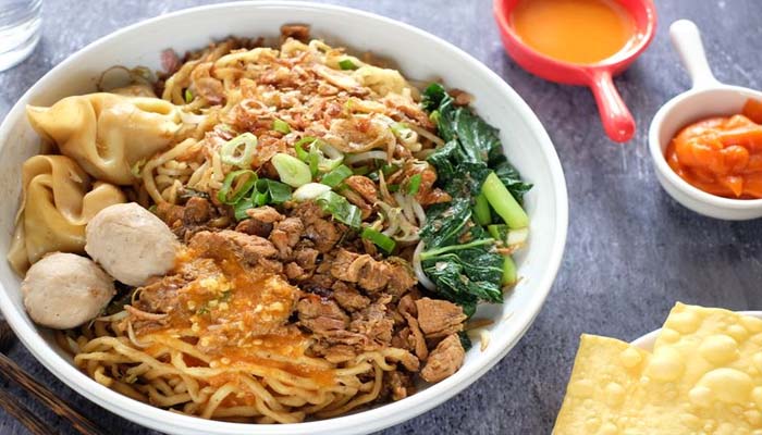 5 Tempat Makan Mi Ayam di Kelapa Gading, Terkenal Enak